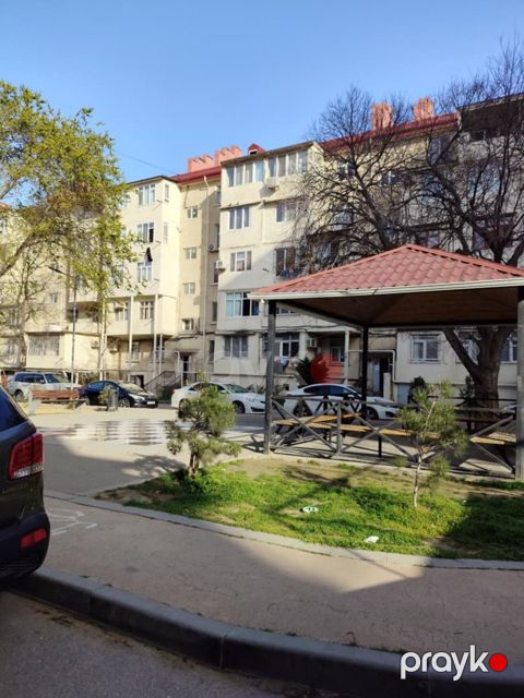 Satılır 2 otaqlı köhnə tikili 38 m² — Bakı