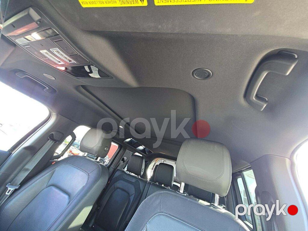 Land Rover Defender, 3.0 L, 2023 il, 73 811 km — Avtomobillər (11)