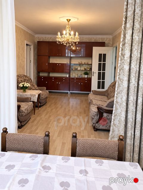 Satılır 2 otaqlı köhnə tikili 54 m² — Bakı