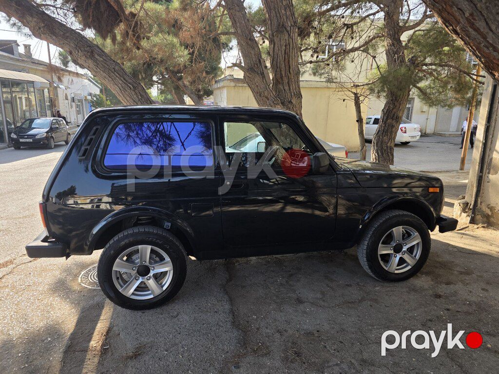 Lada (VAZ) Niva, 1.7 L, 2024 il, 36 100 km — Avtomobillər, Bakı (4)