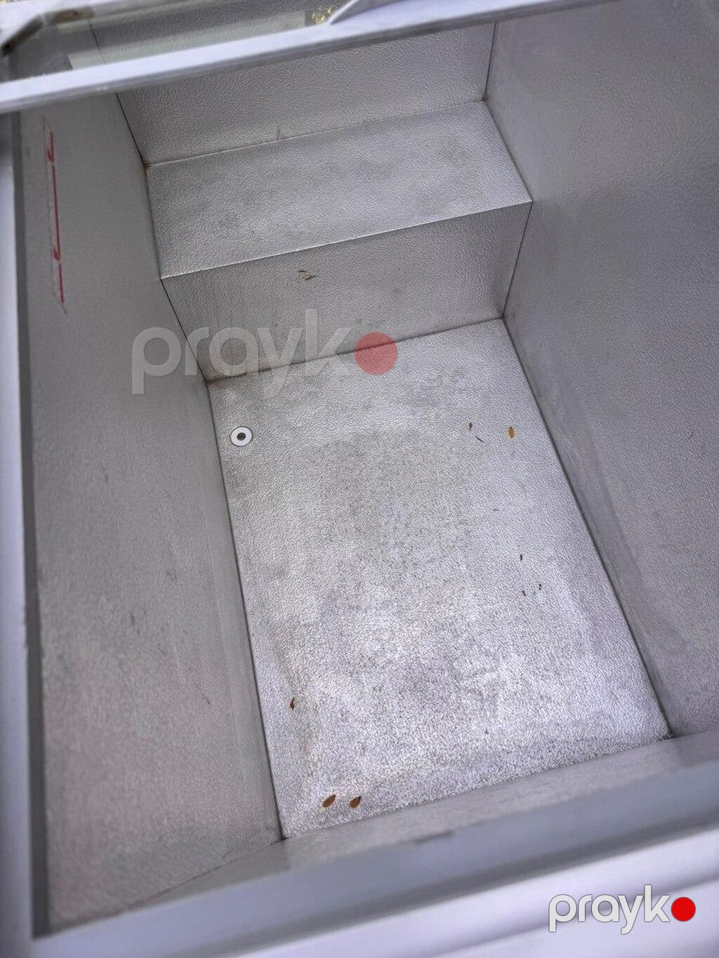 Şüşəli dondurucu, Uğur — Dondurma kamera, Bakı (2)