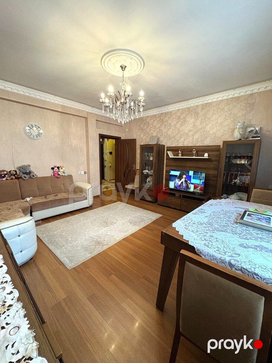 Satılır 2 otaqlı köhnə tikili 68 m² — Mənzil, Bakı (2)