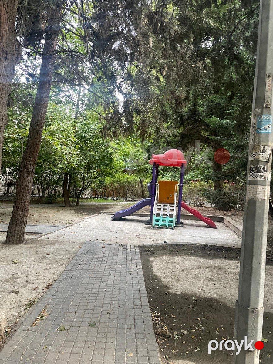 Satılır 2 otaqlı köhnə tikili 60 m² — Mənzil, Bakı (7)