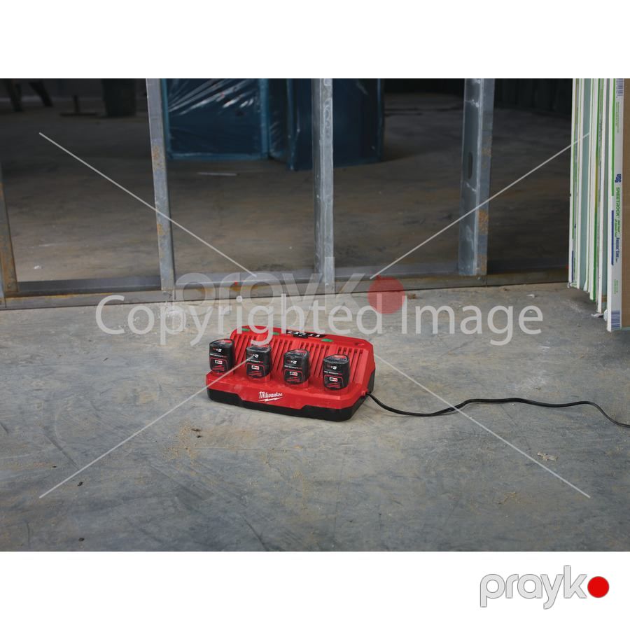 Şarj cihazı M12 C4 Milwaukee 4932430554 — Təmir və inşaat, Bakı (4)