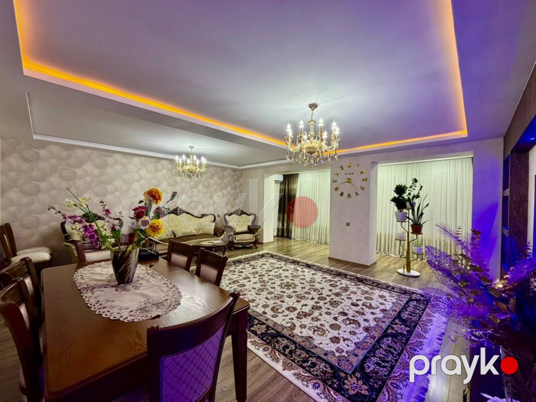 Satılır 4 otaqlı köhnə tikili 110 m² — Mənzil, Bakı (3)