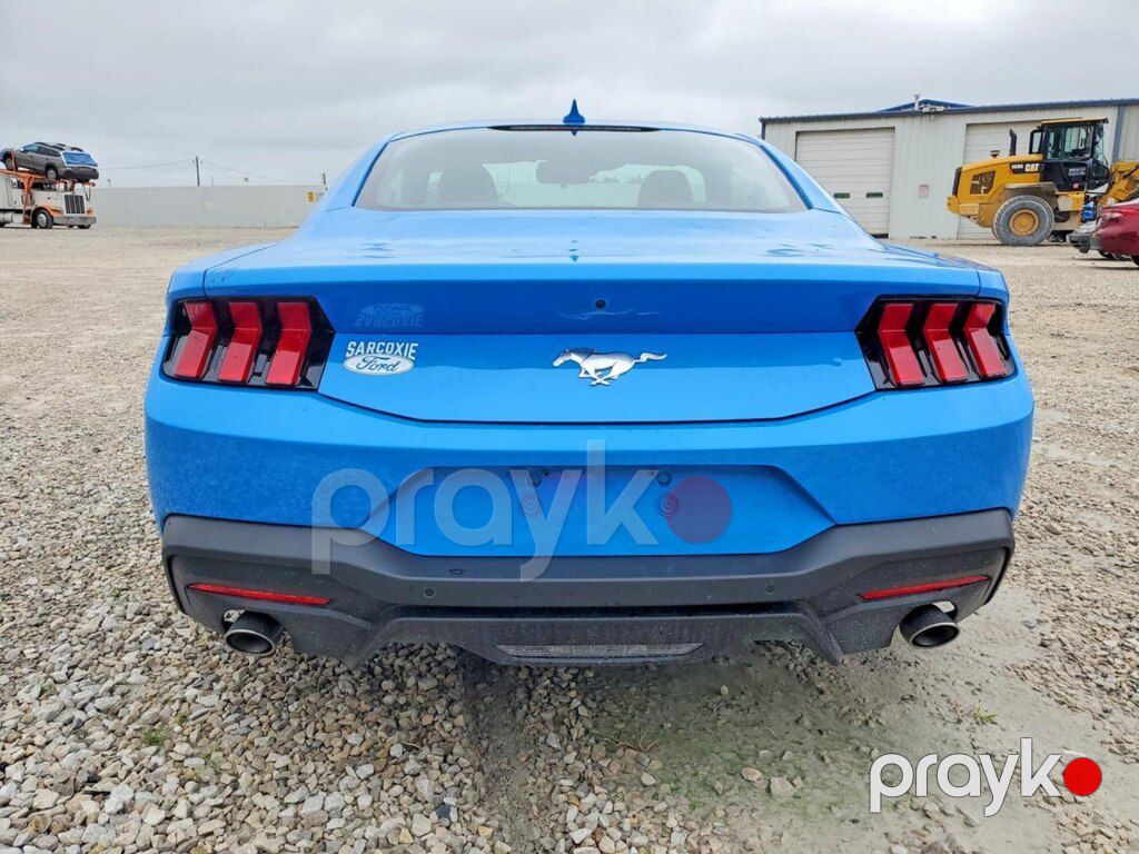 Ford Mustang, 2.3 L, 2025 il, 16 842 km — Avtomobillər (3)