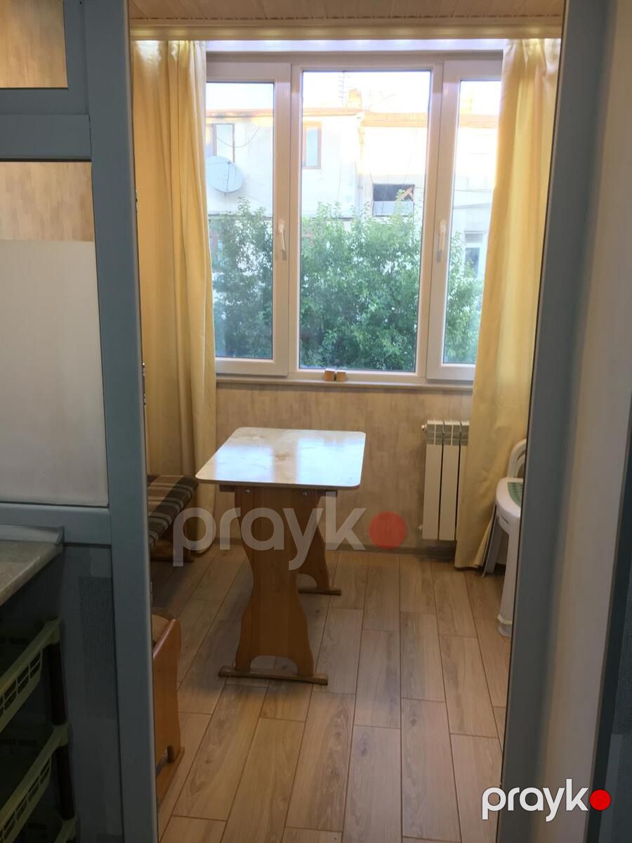 Satılır 2 otaqlı köhnə tikili 54 m² — Mənzil, Bakı (9)
