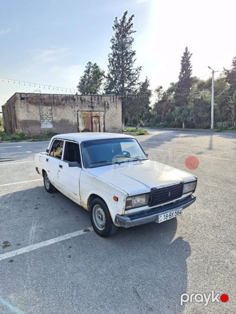 Lada (VAZ) 2107, 1.6 L, 2004 il, 86 000 km — Şirvan