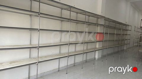 Mağaza üçün vitrin Tək tək satılmır mağaza üçün hazırdı 130 kvadrat — Bakı