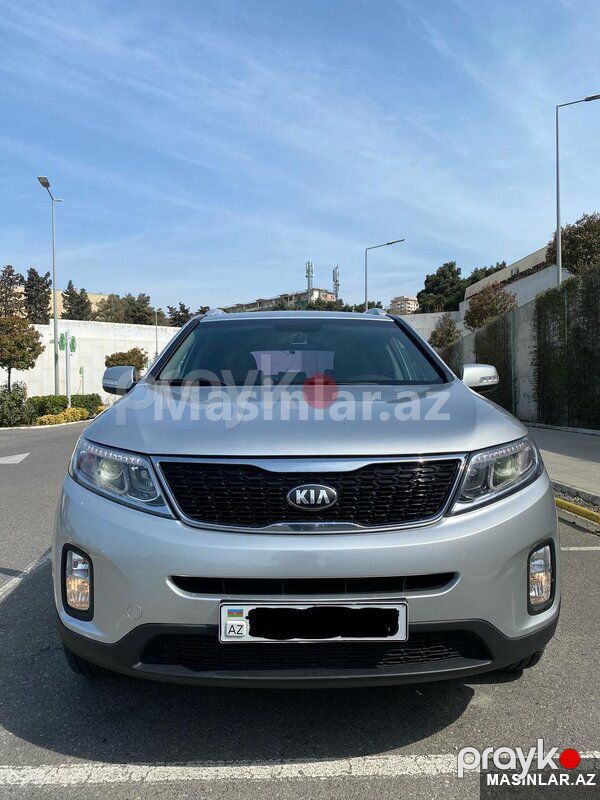 Kia Sorento — Minik avtomobili icarəsi, Bakı (3)