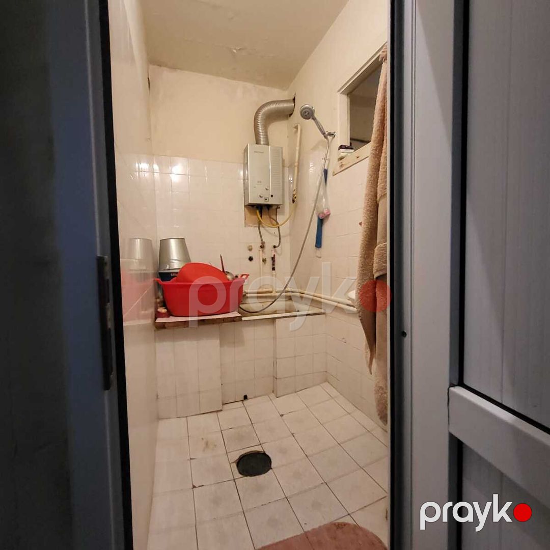 Satılır 4 otaqlı köhnə tikili 100 m² — Mənzil, Bakı (12)