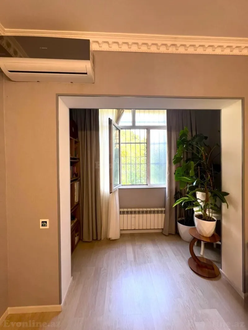 Satılır 2 otaqlı Mənzil Köhnə tikili 60 m² Bakı, Xətai r., Əhmədli — Mənzil, Bakı (5)