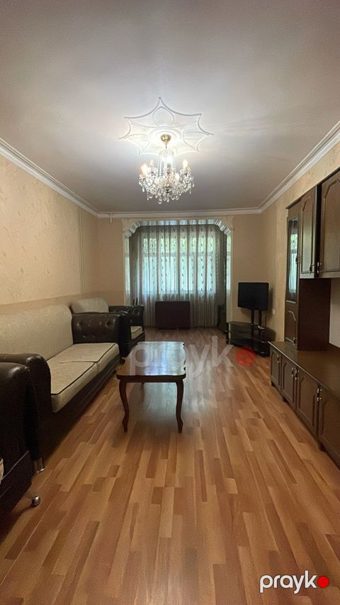 İcarəyə verilir 3 otaqlı köhnə tikili 90 m² — Bakı