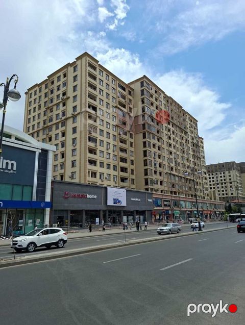 Satılır 3 otaqlı köhnə tikili 80 m² — Bakı