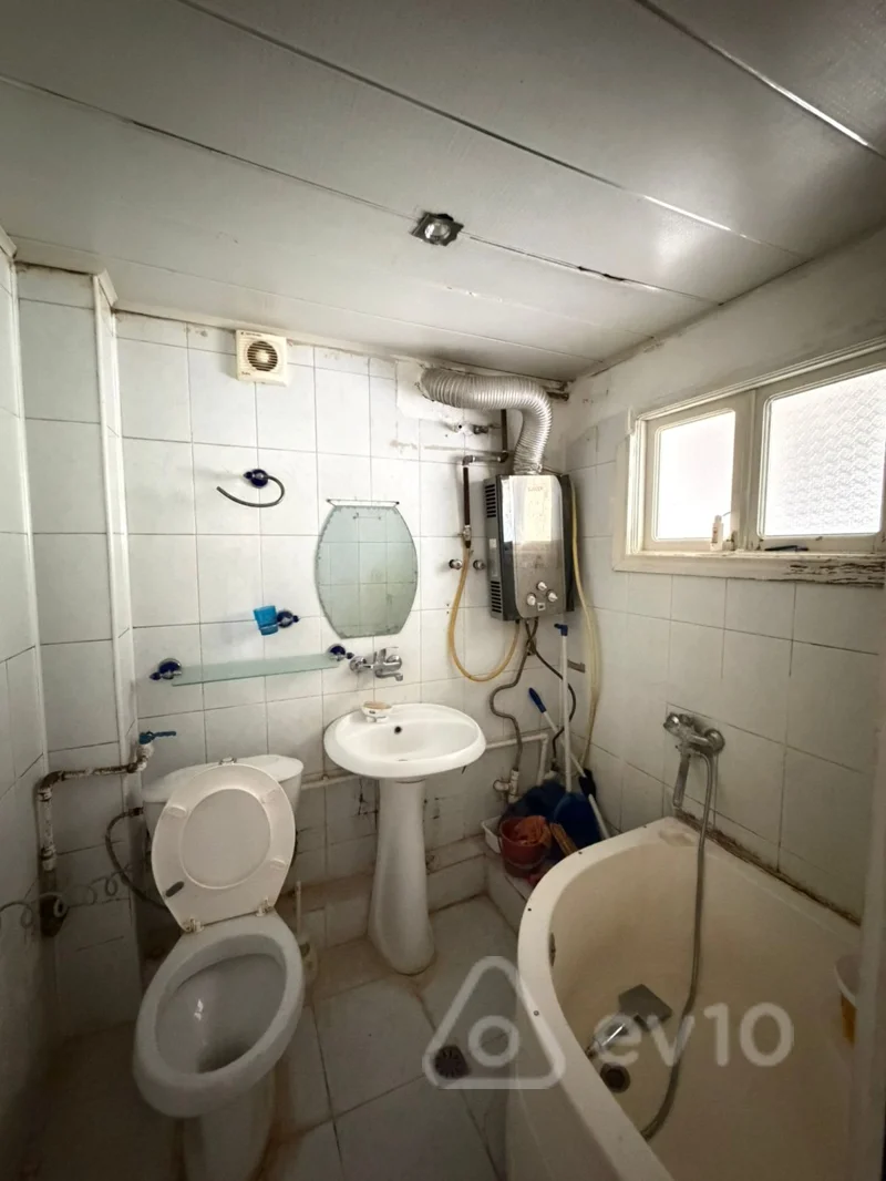 2 otaqlı mənzil, 35 m², Neftçilər m,R.Rüstəmov küçəsi — Mənzil, Bakı (10)