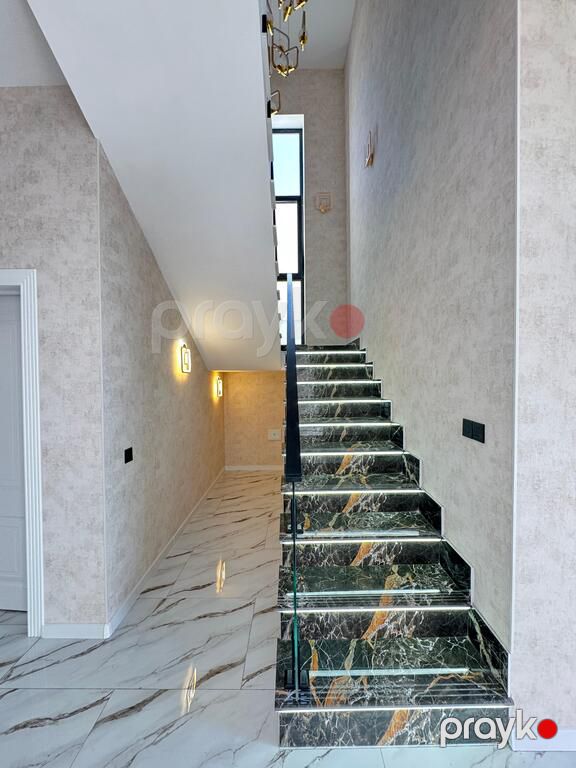 Satılır 5 otaqlı həyət evi/bağ evi 200 m² — Ev, villa, Bakı (12)