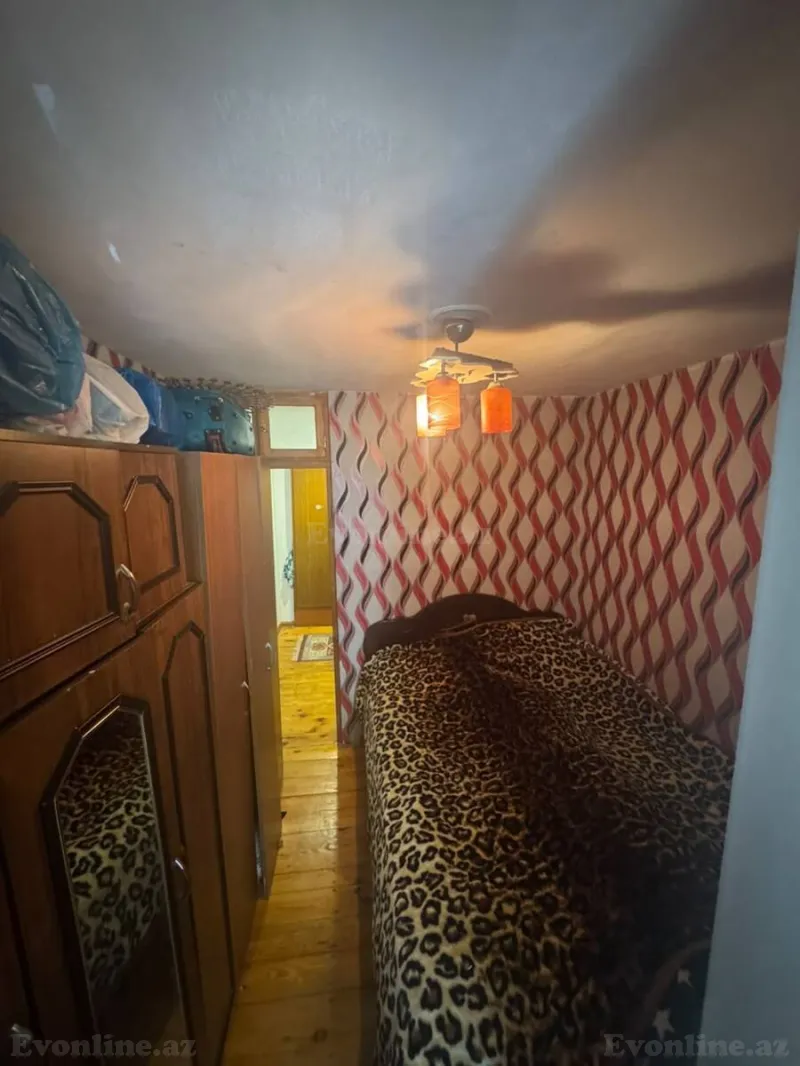 Satılır 2 otaqlı Mənzil Köhnə tikili 40 m² Bakı, Yasamal r., İnşaatçılar m — Mənzil, Bakı (4)