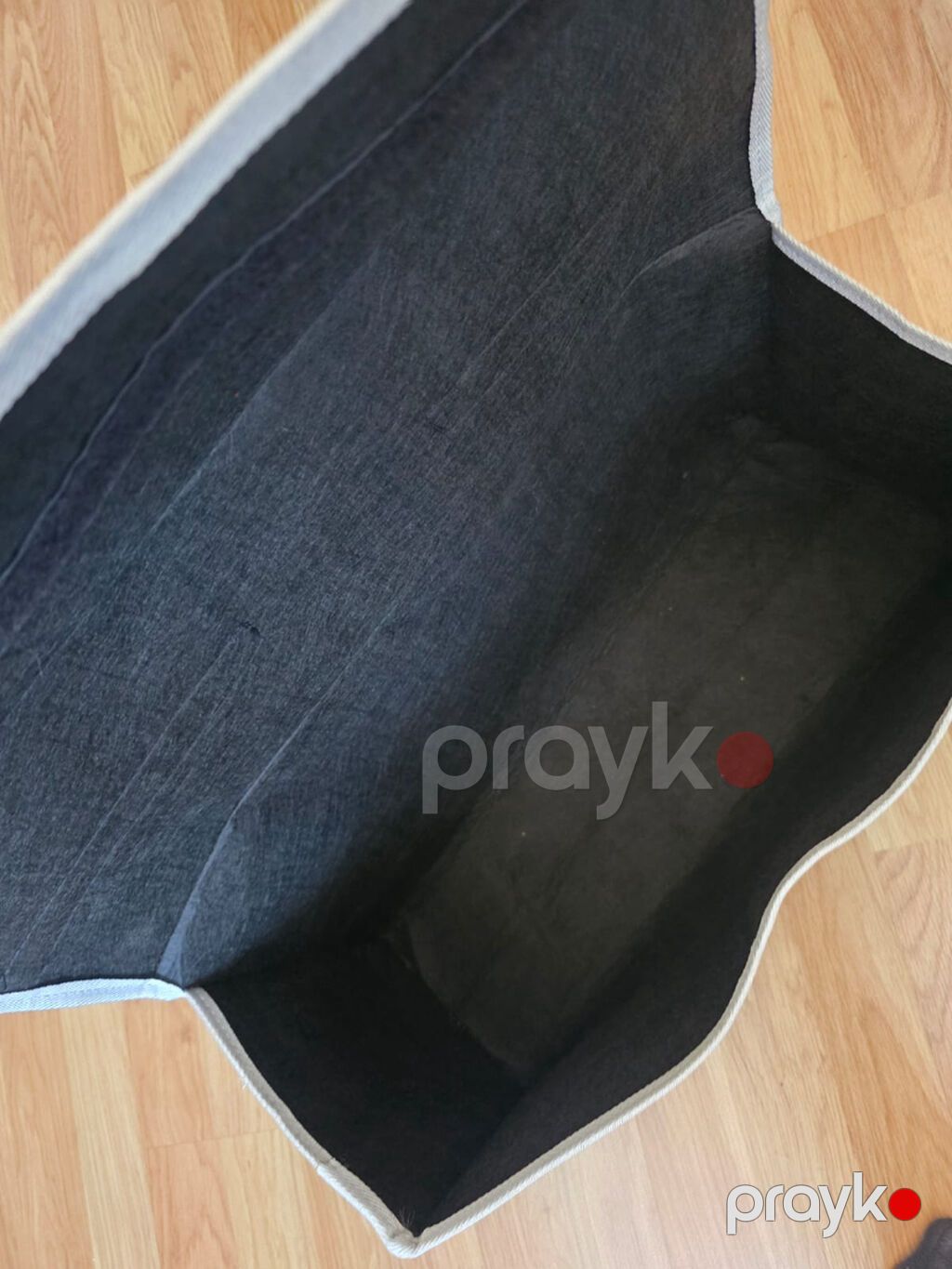 Mətni OXU .BU Təklif 27 NƏ Kimidir Qara parçadan hazırlanmış böyük — Alətsəndüklər və çantalar, Bakı (2)