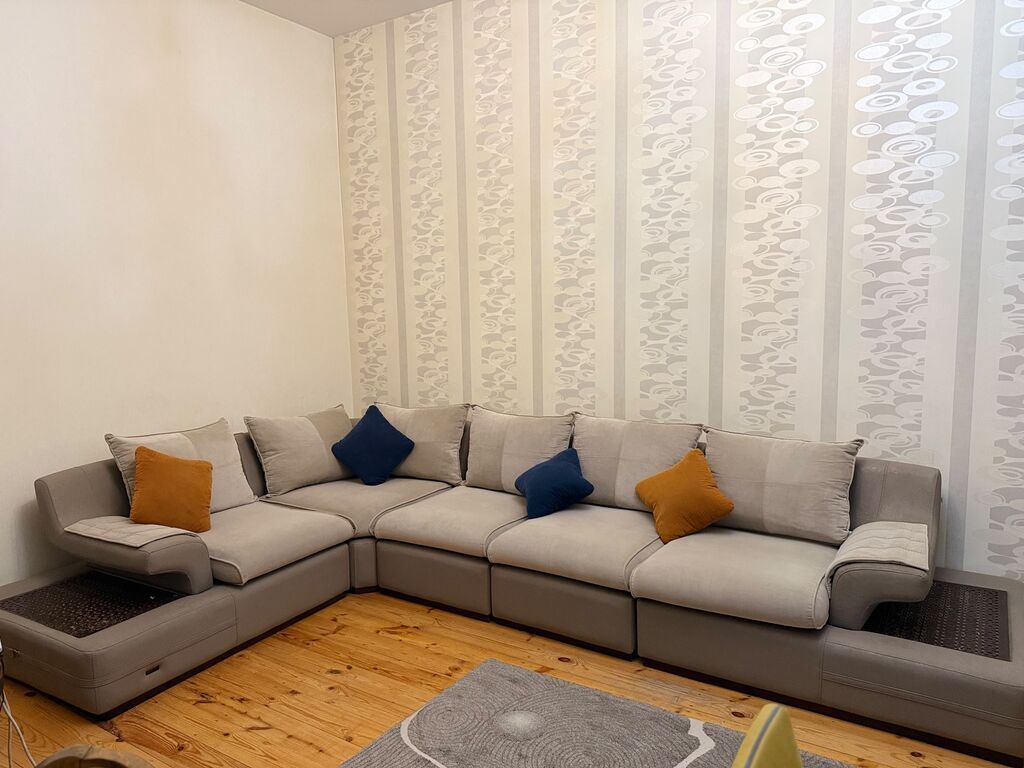 Turkan Divan 900 AZN-ə satılır. Köç səbəbilə satılır — Divanlər, Mehdiabad