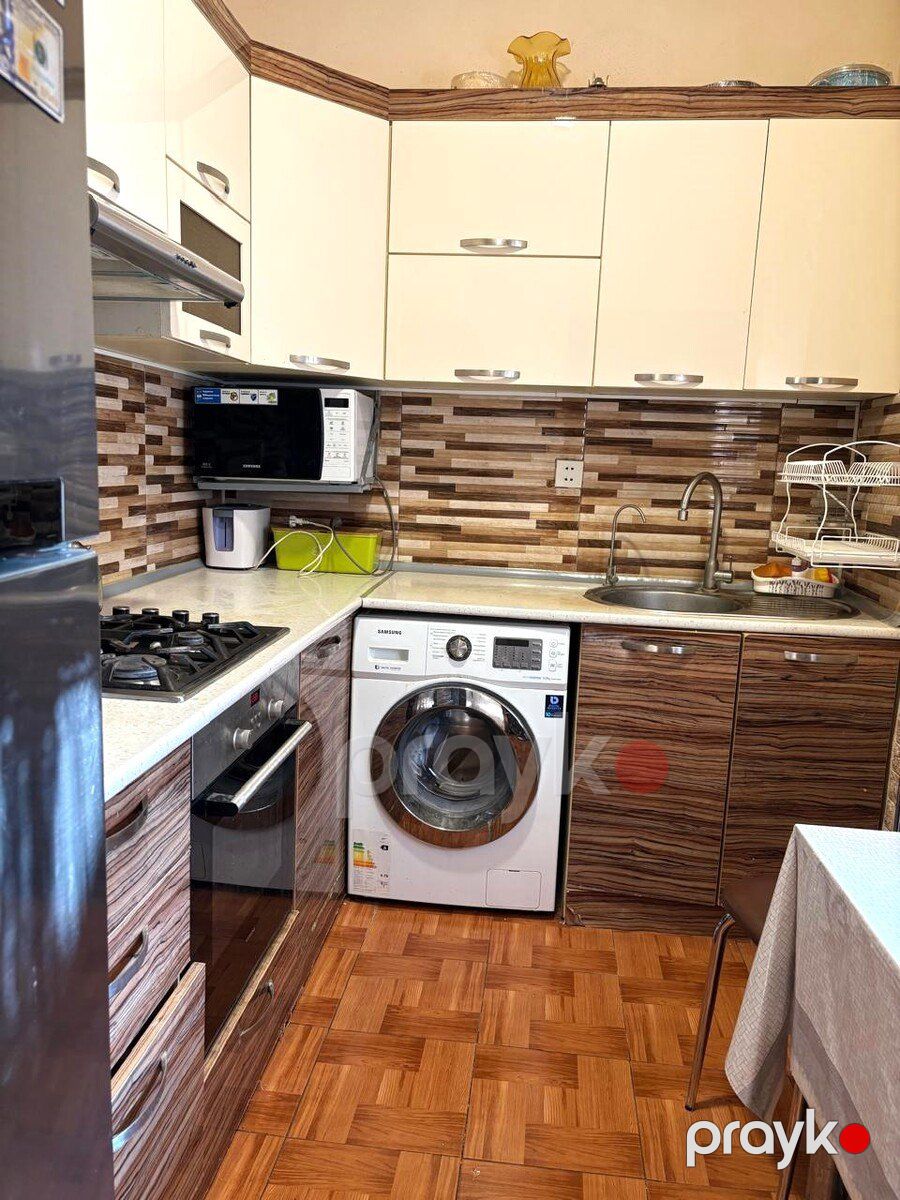 Satılır 2 otaqlı köhnə tikili 68 m² — Mənzil, Bakı (10)