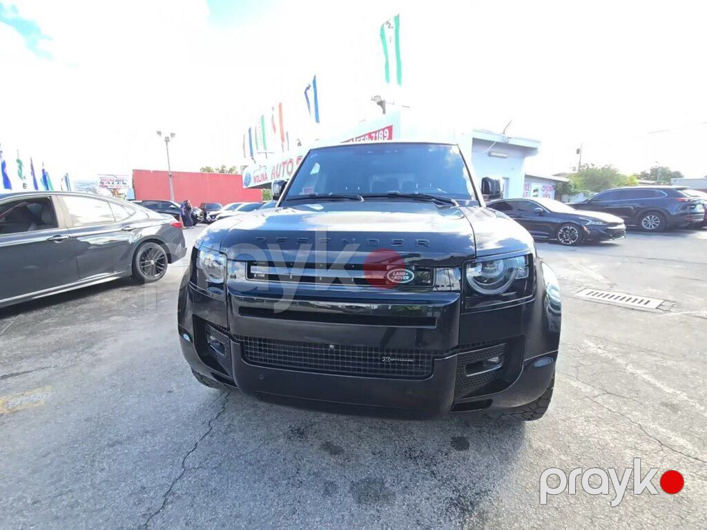 Land Rover Defender, 3.0 L, 2023 il, 73 811 km — Avtomobillər (5)