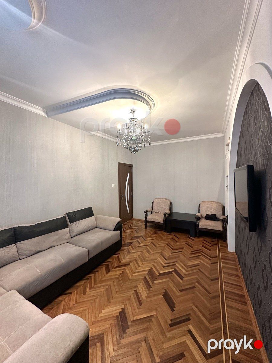 Satılır 4 otaqlı köhnə tikili 100 m² — Mənzil, Bakı (2)