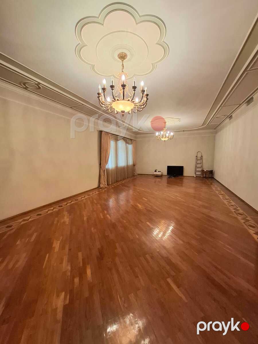 Satılır 5 otaqlı həyət evi/bağ evi 700 m² — Ev, villa, Bakı (3)