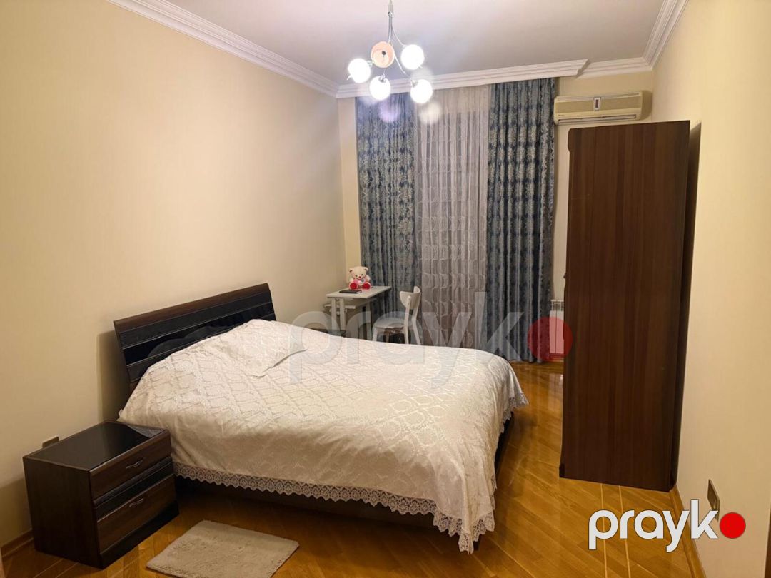 Satılır 4 otaqlı yeni tikili 212 m² — Mənzil, Bakı (9)