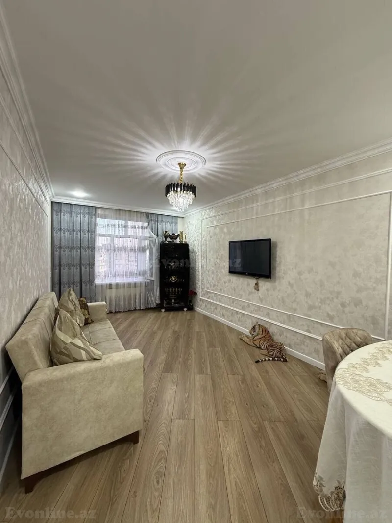 Satılır 3 otaqlı Mənzil Köhnə tikili 80 m² Bakı, Xətai r., Əhmədli m — Bakı
