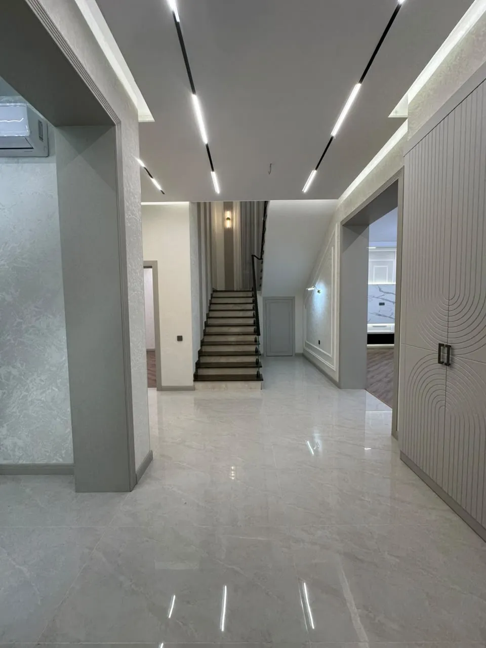 Şüvəlan, 5 otaqlı Həyət evi satılır - 200 m², 2 mərtəbə, 4.5 sot — Ev, villa, Bakı (7)
