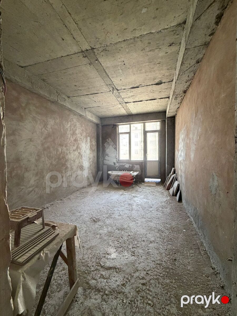 Satılır 4 otaqlı yeni tikili 200 m² — Mənzil, Bakı (2)