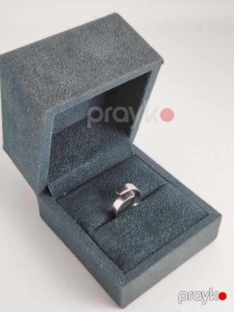 Üzük qadınlar üçün silver shop 1357, gümüş 925 əyar — Bakı