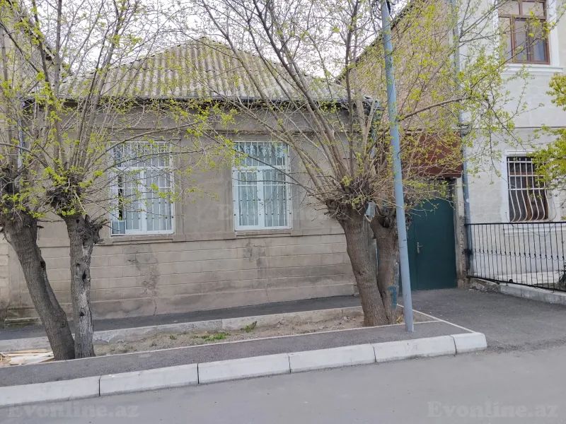 Satılır 3 otaqlı Mənzil Köhnə tikili 83 m² Gəncə — Gəncə