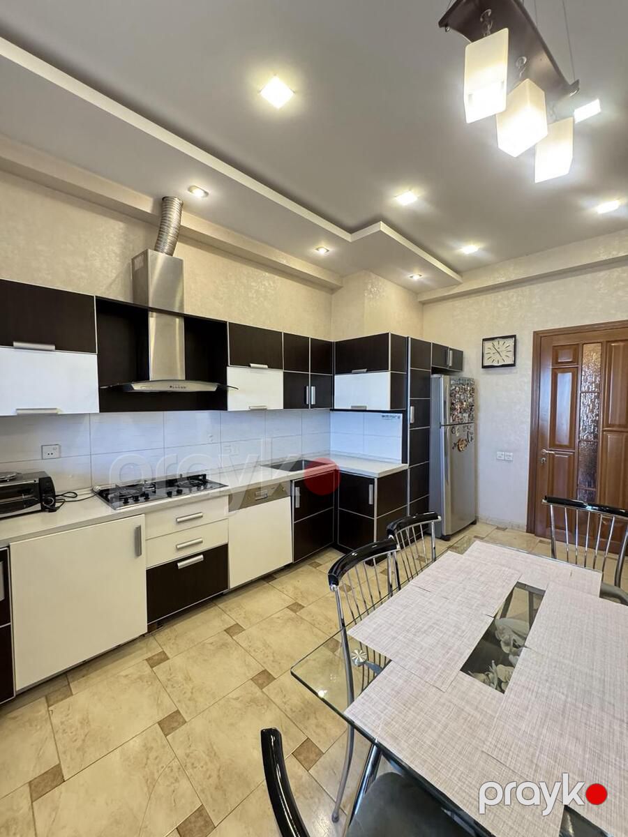 Satılır 4 otaqlı yeni tikili 190 m² — Mənzil, Bakı (11)