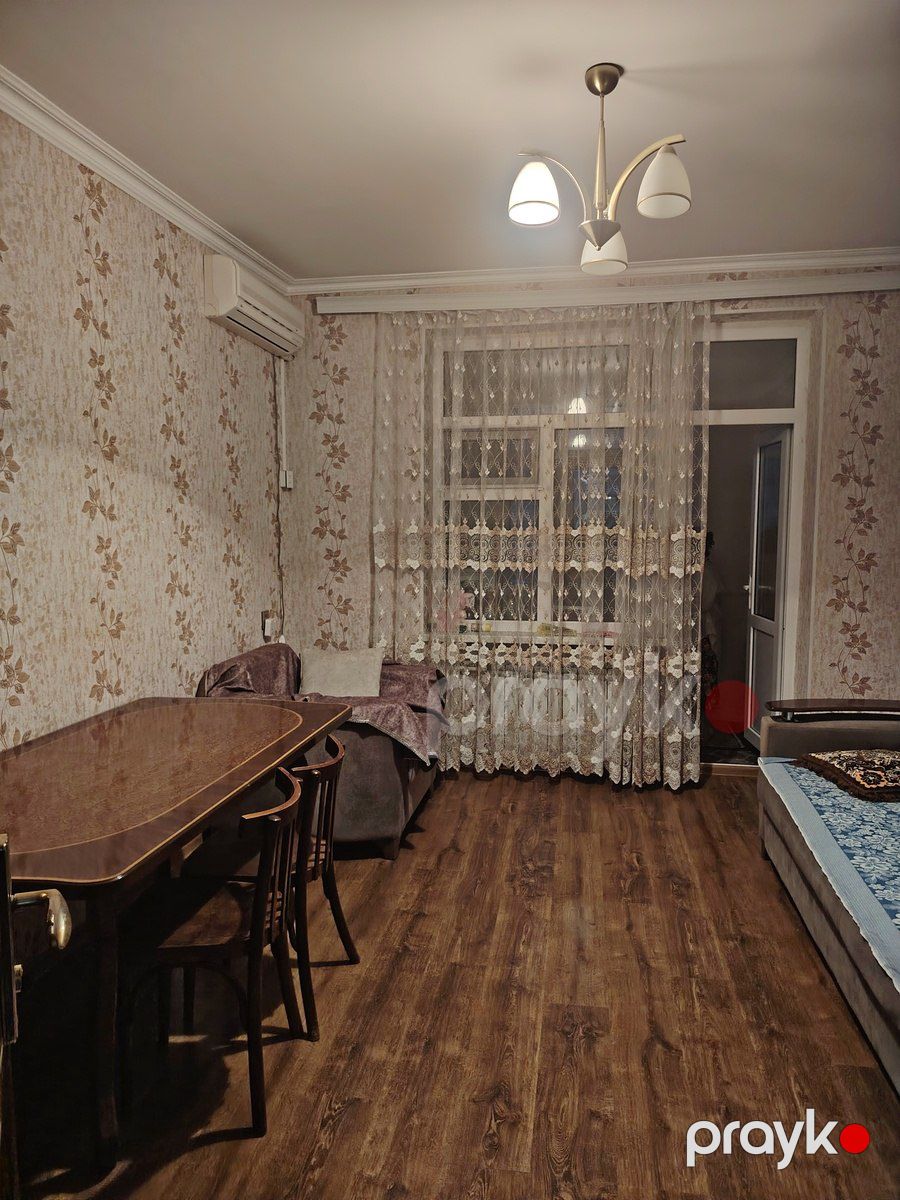 Satılır 4 otaqlı köhnə tikili 108 m² — Mənzil, Bakı (3)