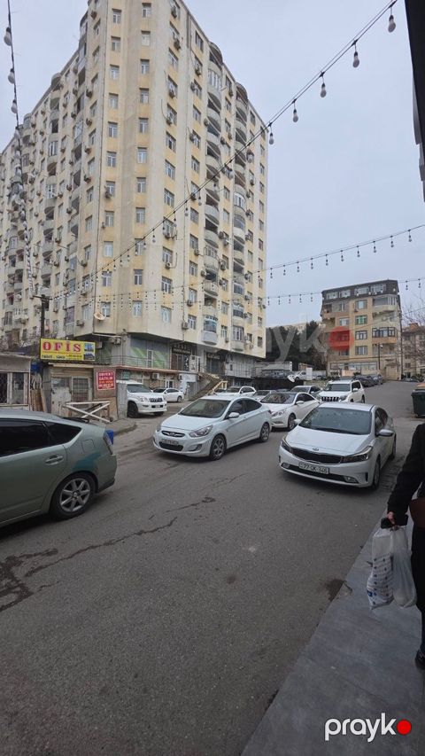 Satılır obyekt 30 m² — Bakı