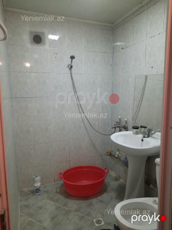 Satılır 2 otaqlı Bina evi menzil (Köhnə tikili), 48 m², 4-cü mikrorayon — Mənzil, Sumqayıt (9)
