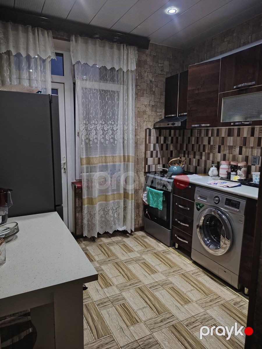 Satılır 4 otaqlı köhnə tikili 108 m² — Mənzil, Bakı (11)