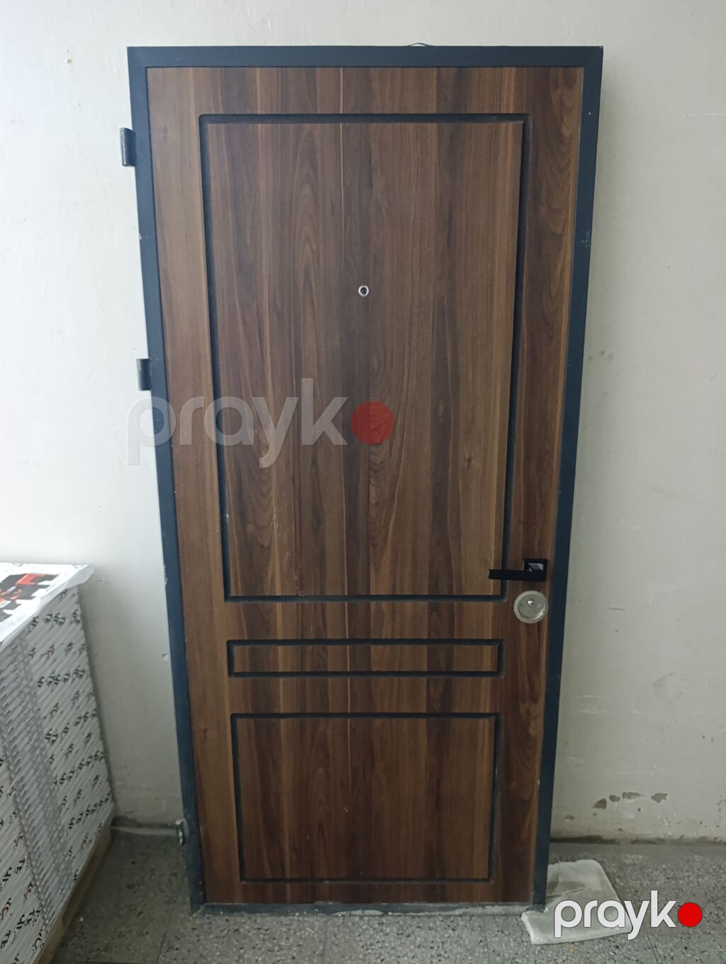 Metal səthli giriş qapısı – ağac teksturalı dizayn - Material — Pəncərələr, qapılar, balkonlar, Bakı (2)