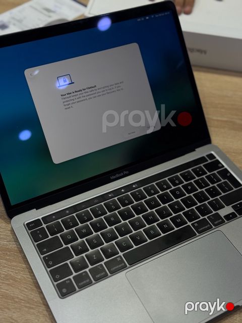 MacBook Pro 13.3'inch M1 Pro 8/256GB — Bakı