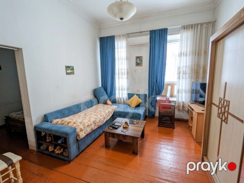 Satılır 3 otaqlı köhnə tikili 60 m² — Bakı