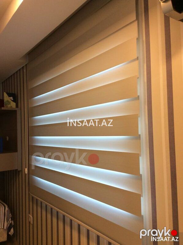 Zebra jalüz pərdə — Pəncərələr, qapılar, balkonlar, Bakı (2)