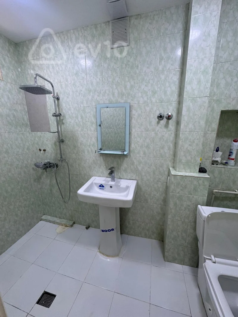 2 otaqlı mənzil, 70 m², Elmlər metrosunun çıxışı, BDU-nun yanı — kirayə — Mənzil, Bakı (6)