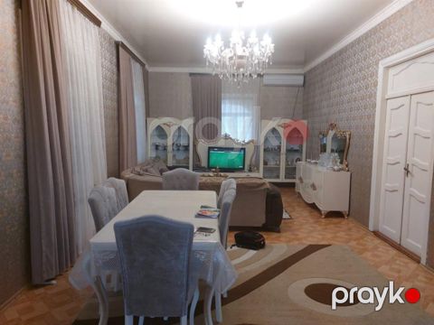 Həyət evi, Yevlax ş — Yevlax