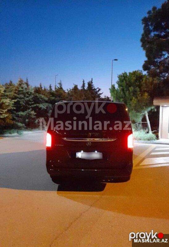 Mercedes Viano mikroavtobus, 2017 il — Minik avtomobili icarəsi, Bakı (4)
