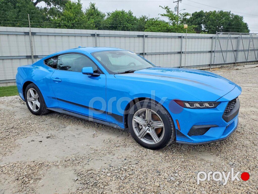Ford Mustang, 2.3 L, 2025 il, 16 842 km — Avtomobillər (5)