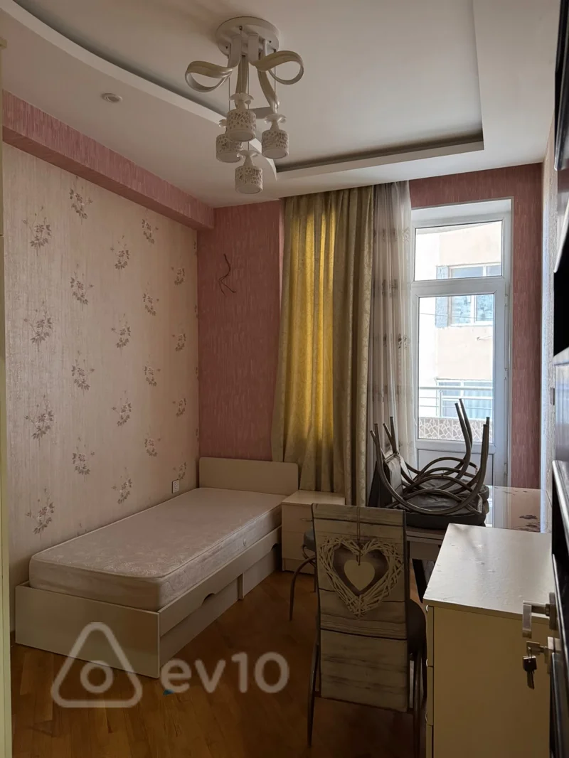 4 otaqlı mənzil, 120 m², Əsəd Əhmədov küçəsi — kirayə — Mənzil, Bakı (4)
