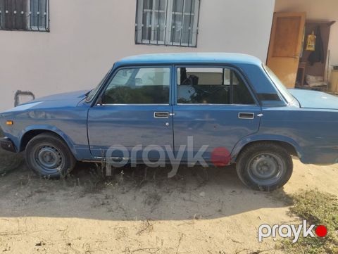 VAZ (Lada) 2107: 1.7 l 2003 il Sedan — Digah