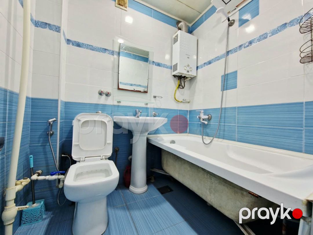 Satılır 2 otaqlı köhnə tikili 55 m² — Mənzil, Bakı (12)