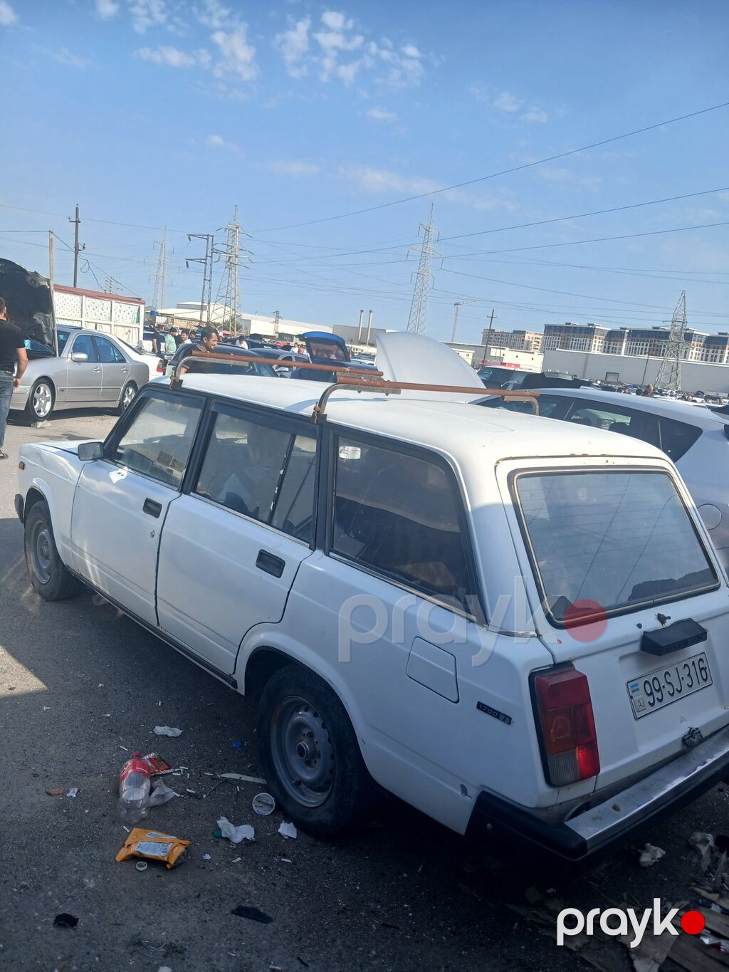 VAZ 2104 universal, ağ rəng. - Kuzov: 5 qapılı universal kuzov — Avtomobillər, Masazır (3)